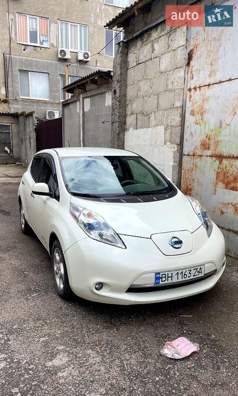 2013 Nissan Leaf - мініатюра 11