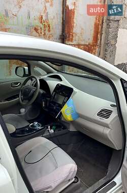 Хетчбек Nissan Leaf 2012 в Одесі