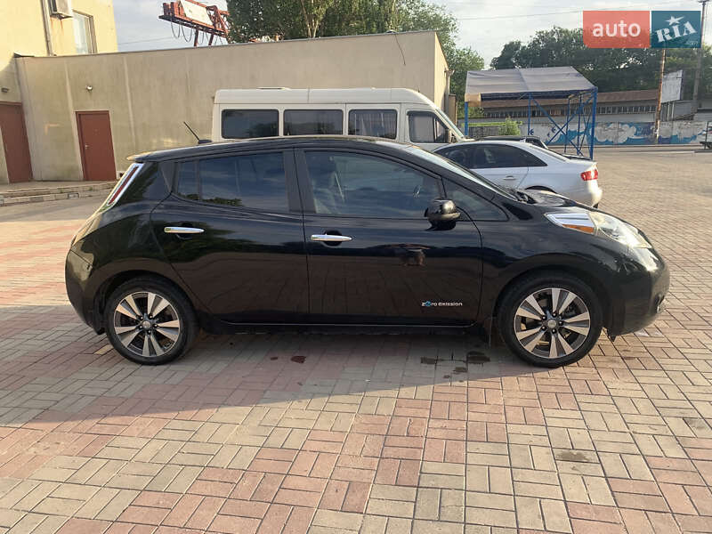 Хэтчбек Nissan Leaf 2015 в Запорожье фото 2 Хэтчбек Nissan Leaf 2015 в Запорожье