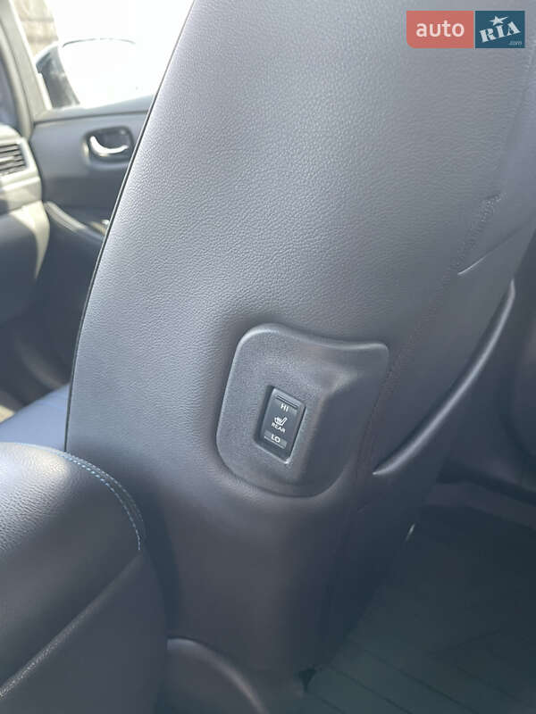 Хэтчбек Nissan Leaf 2020 в Виннице