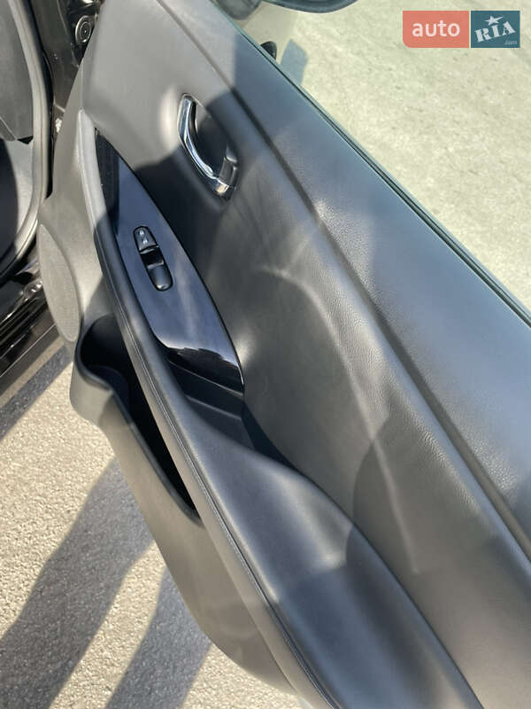 Хэтчбек Nissan Leaf 2020 в Виннице