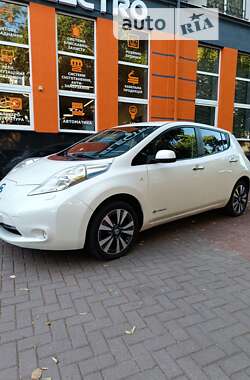 Хетчбек Nissan Leaf 2016 в Рівному