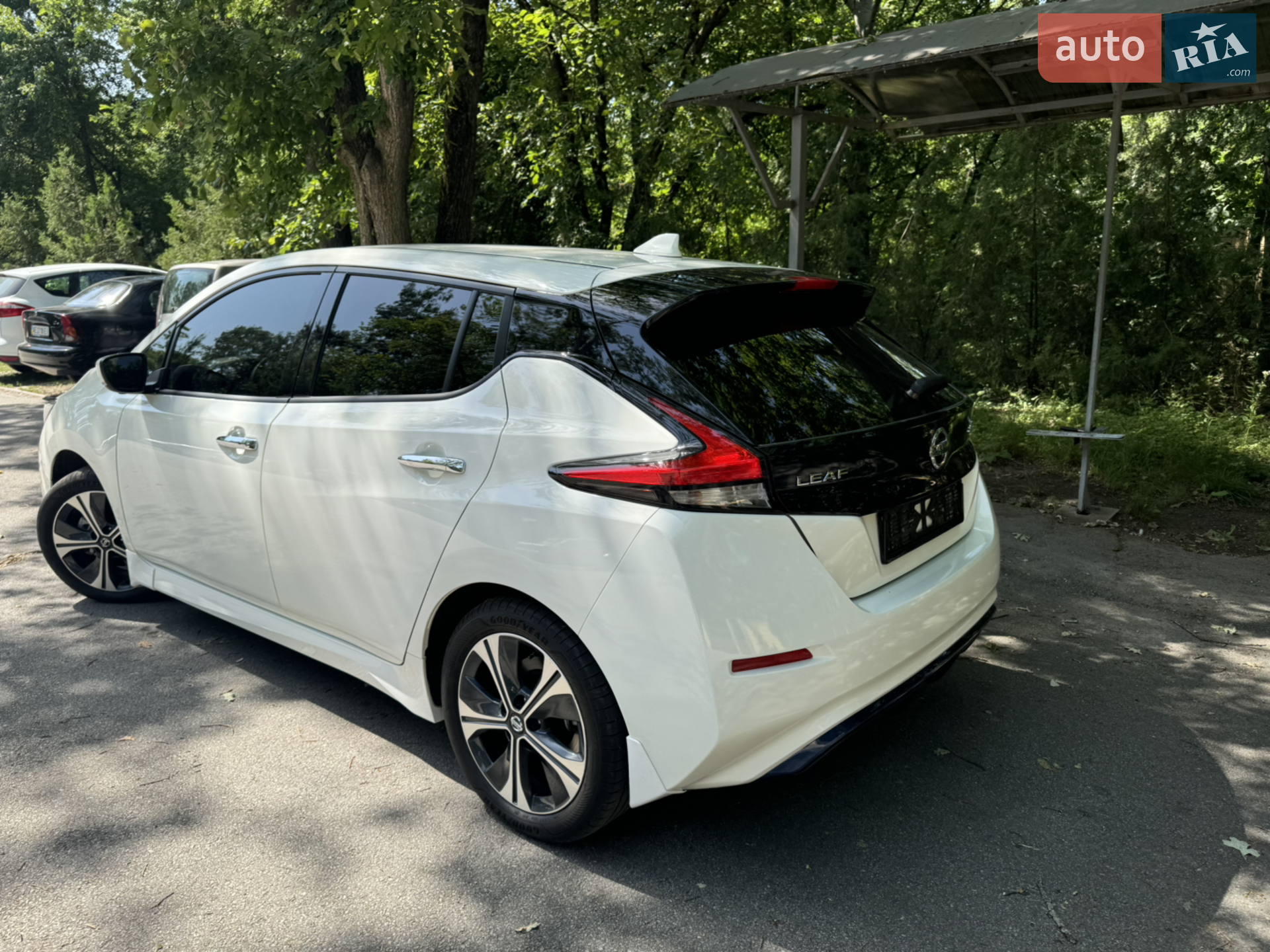 2022 Nissan Leaf - мініатюра 16