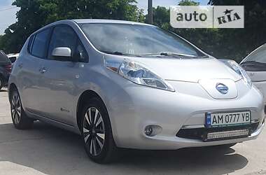 Хетчбек Nissan Leaf 2012 в Житомирі