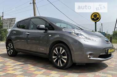 Хетчбек Nissan Leaf 2015 в Стрию