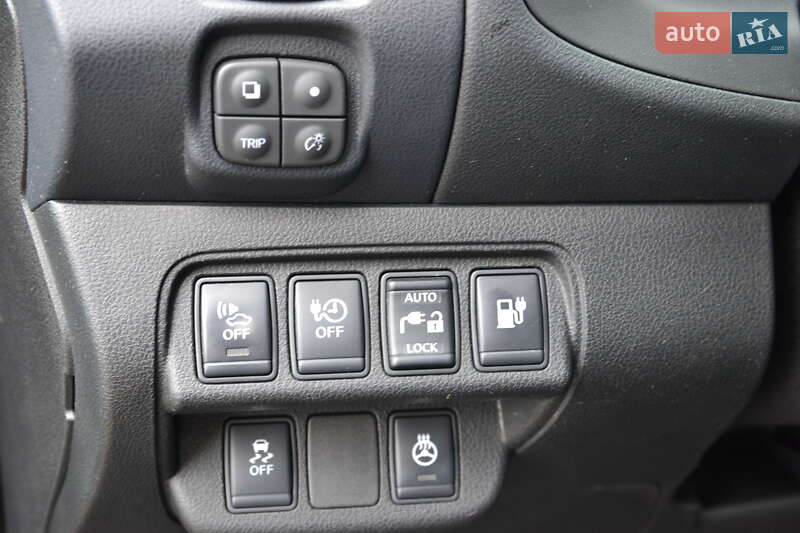 Хэтчбек Nissan Leaf 2014 в Луцке