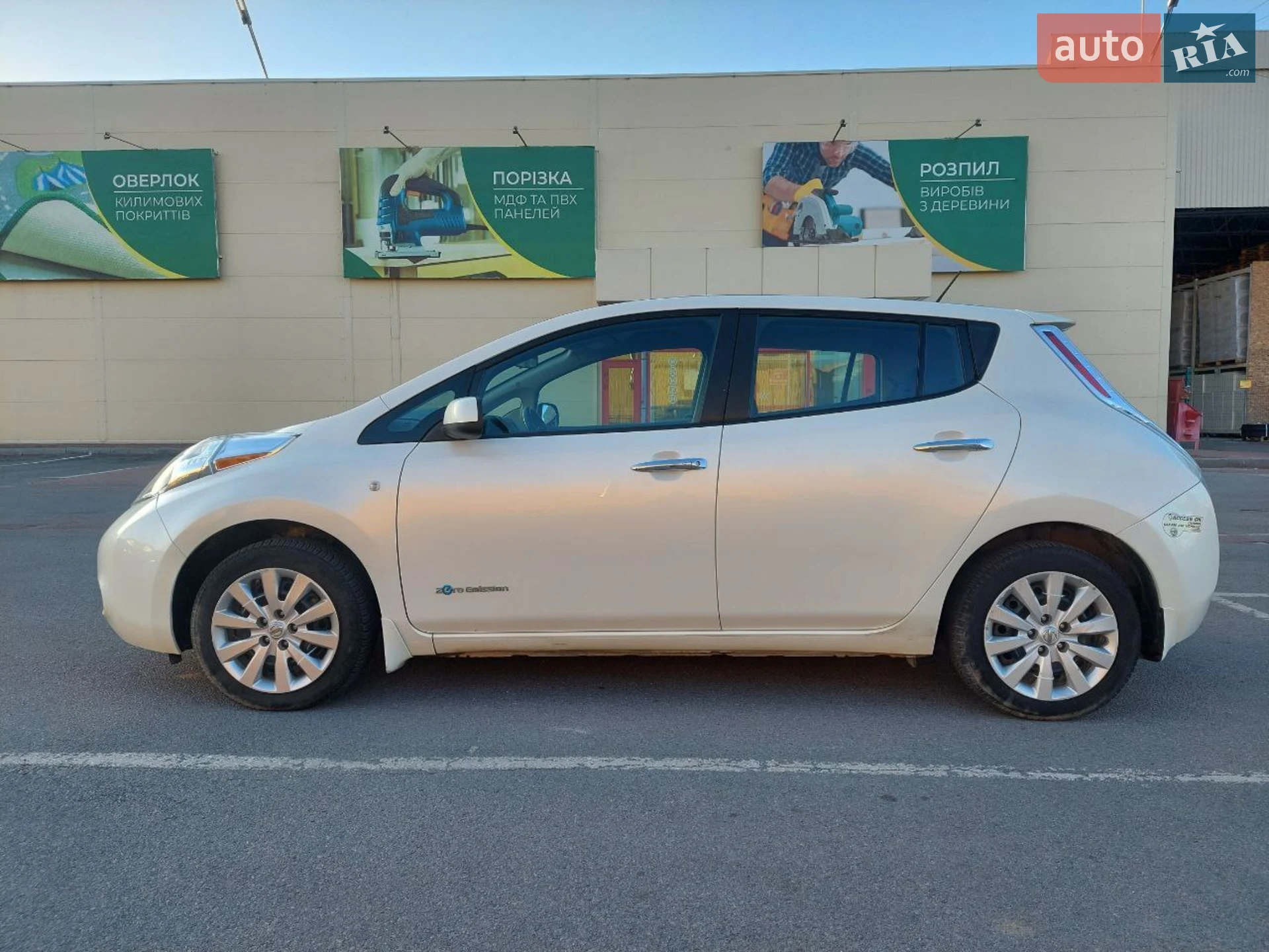 2015 Nissan Leaf - мініатюра 8