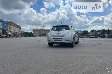 Хетчбек Nissan Leaf 2013 в Харкові