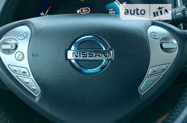 Хэтчбек Nissan Leaf 2013 в Гайсине