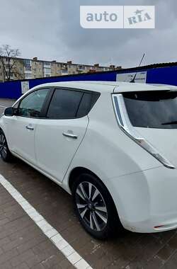 Хетчбек Nissan Leaf 2017 в Калуші