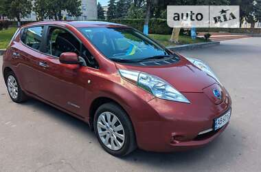 Хэтчбек Nissan Leaf 2015 в Виннице