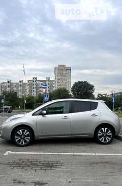 Хетчбек Nissan Leaf 2013 в Києві