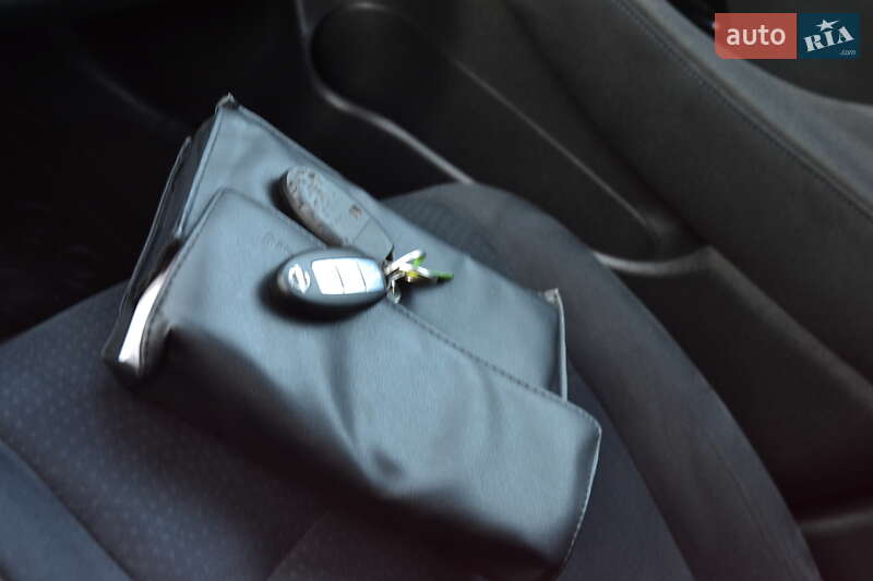 Хетчбек Nissan Leaf 2014 в Луцьку фото 31 Хетчбек Nissan Leaf 2014 в Луцьку