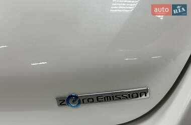 Хэтчбек Nissan Leaf 2013 в Владимире