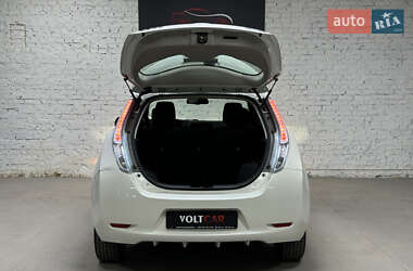 Хэтчбек Nissan Leaf 2013 в Владимире