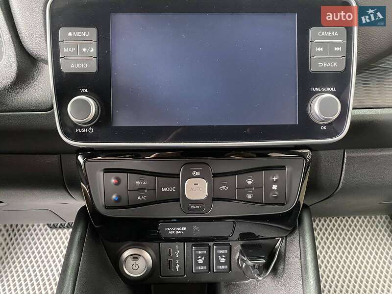 Хэтчбек Nissan Leaf 2020 в Тернополе