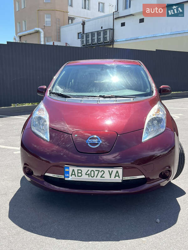 Хетчбек Nissan Leaf 2016 в Вінниці фото 3 Хетчбек Nissan Leaf 2016 в Вінниці