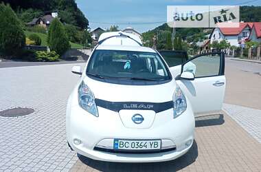 Хэтчбек Nissan Leaf 2014 в Львове