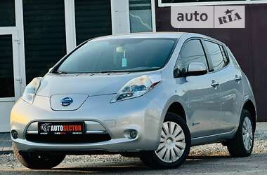 Хетчбек Nissan Leaf 2012 в 