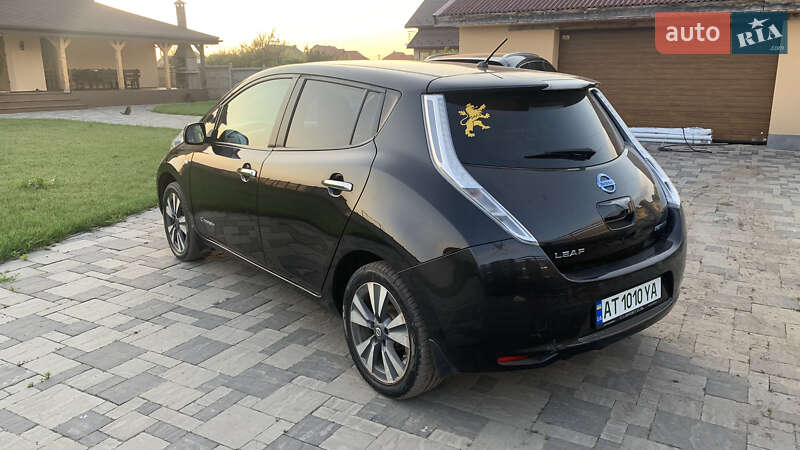 Хетчбек Nissan Leaf 2014 в Івано-Франківську