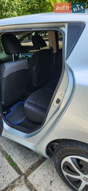 Хэтчбек Nissan Leaf 2014 в Харькове