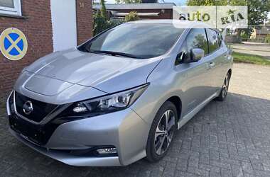 Хэтчбек Nissan Leaf 2019 в Ужгороде