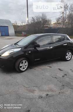 Хетчбек Nissan Leaf 2013 в Житомирі