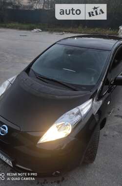 Хетчбек Nissan Leaf 2013 в Житомирі