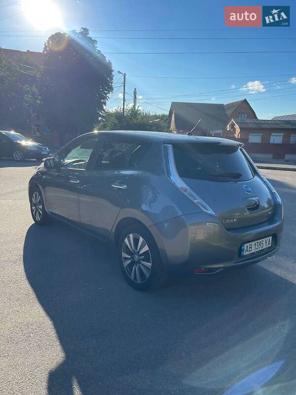 Хетчбек Nissan Leaf 2014 в Вінниці
