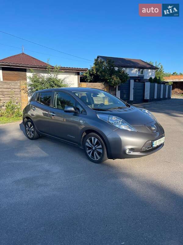 Хетчбек Nissan Leaf 2014 в Вінниці
