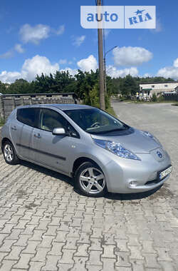 Хетчбек Nissan Leaf 2012 в Новояворівську