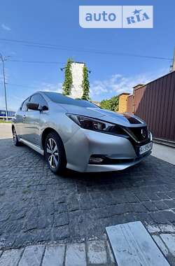 Хетчбек Nissan Leaf 2020 в Києві