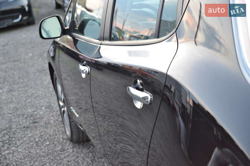 Хетчбек Nissan Leaf 2014 в Луцьку