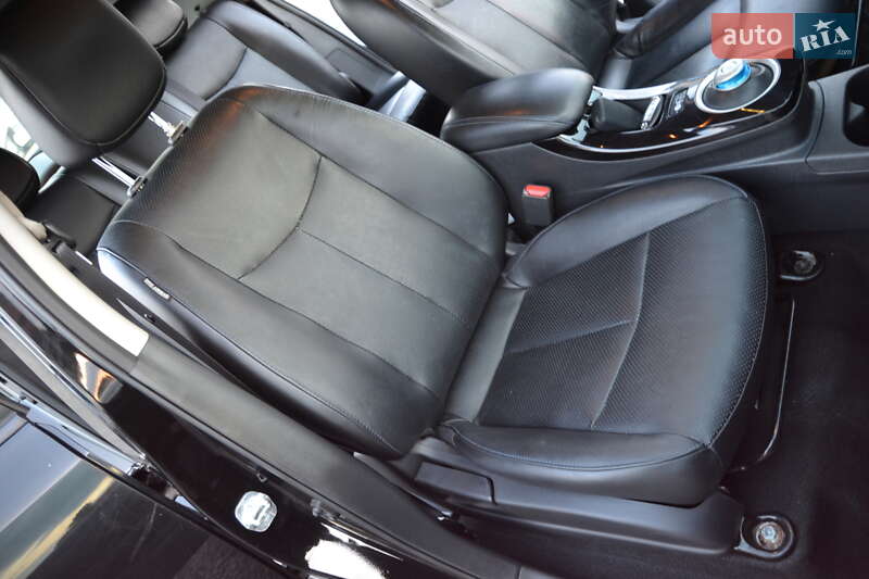 Хетчбек Nissan Leaf 2014 в Луцьку