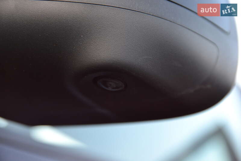 Хетчбек Nissan Leaf 2014 в Луцьку