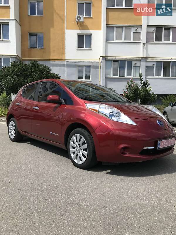Хэтчбек Nissan Leaf 2013 в Харькове