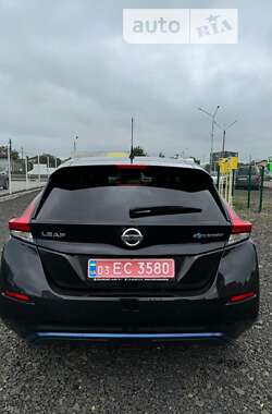 Хетчбек Nissan Leaf 2018 в Нововолинську