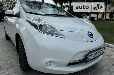 Хэтчбек Nissan Leaf 2014 в Каменец-Подольском