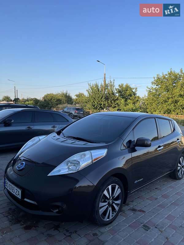 Хетчбек Nissan Leaf 2016 в Тернополі
