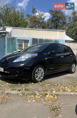 Хэтчбек Nissan Leaf 2013 в Запорожье