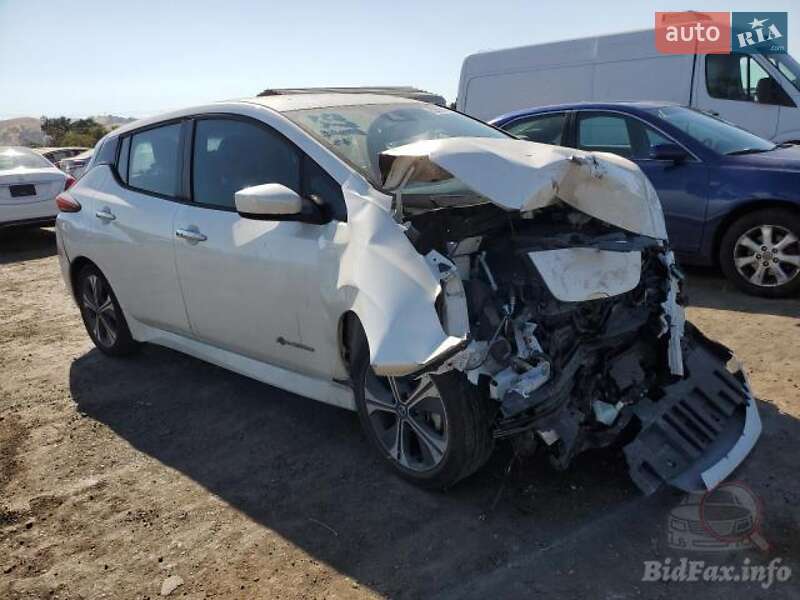 Хэтчбек Nissan Leaf 2018 в Виннице