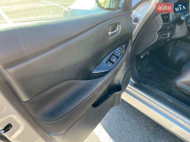 Хетчбек Nissan Leaf 2020 в Вінниці