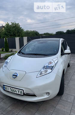 Хэтчбек Nissan Leaf 2017 в Киеве