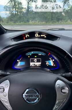 Хетчбек Nissan Leaf 2014 в Чернівцях