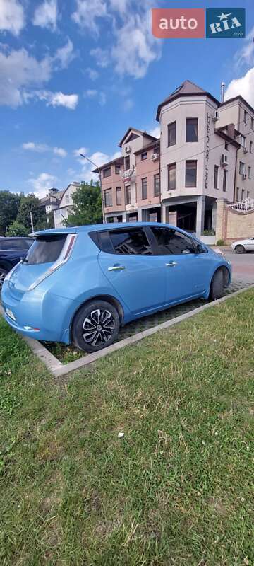 Хэтчбек Nissan Leaf 2014 в Тернополе