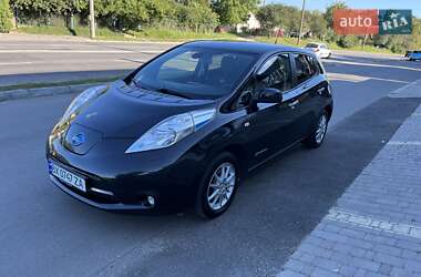 Хэтчбек Nissan Leaf 2016 в Хмельницком