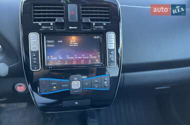 Хэтчбек Nissan Leaf 2016 в Хмельницком