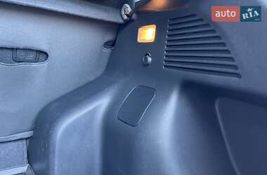 Хэтчбек Nissan Leaf 2016 в Хмельницком
