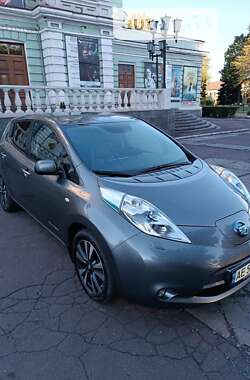 Хэтчбек Nissan Leaf 2016 в Каменском