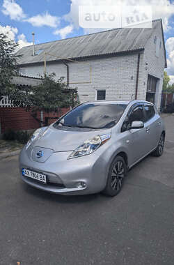 Хетчбек Nissan Leaf 2013 в Харкові